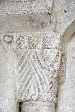 Raulhac Église SaintPierreèsLiens (94 photos) Auvergne romane Cantal